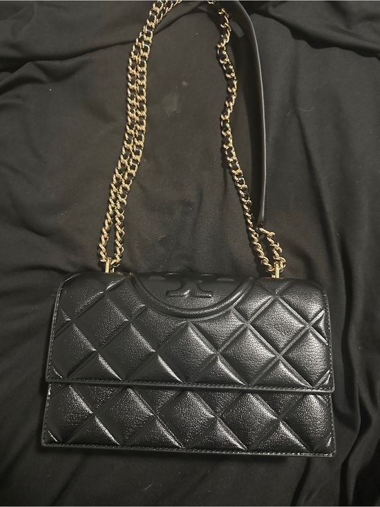 Tory Burch Handbags - Tory Burch Black Quilted Shoulder Bag with Gold Chain